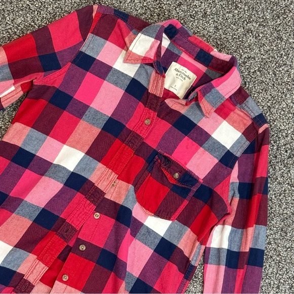 Abercrombie & Fitch Red and Blue Plaid Button Down Shirt - Picture 4 of 7